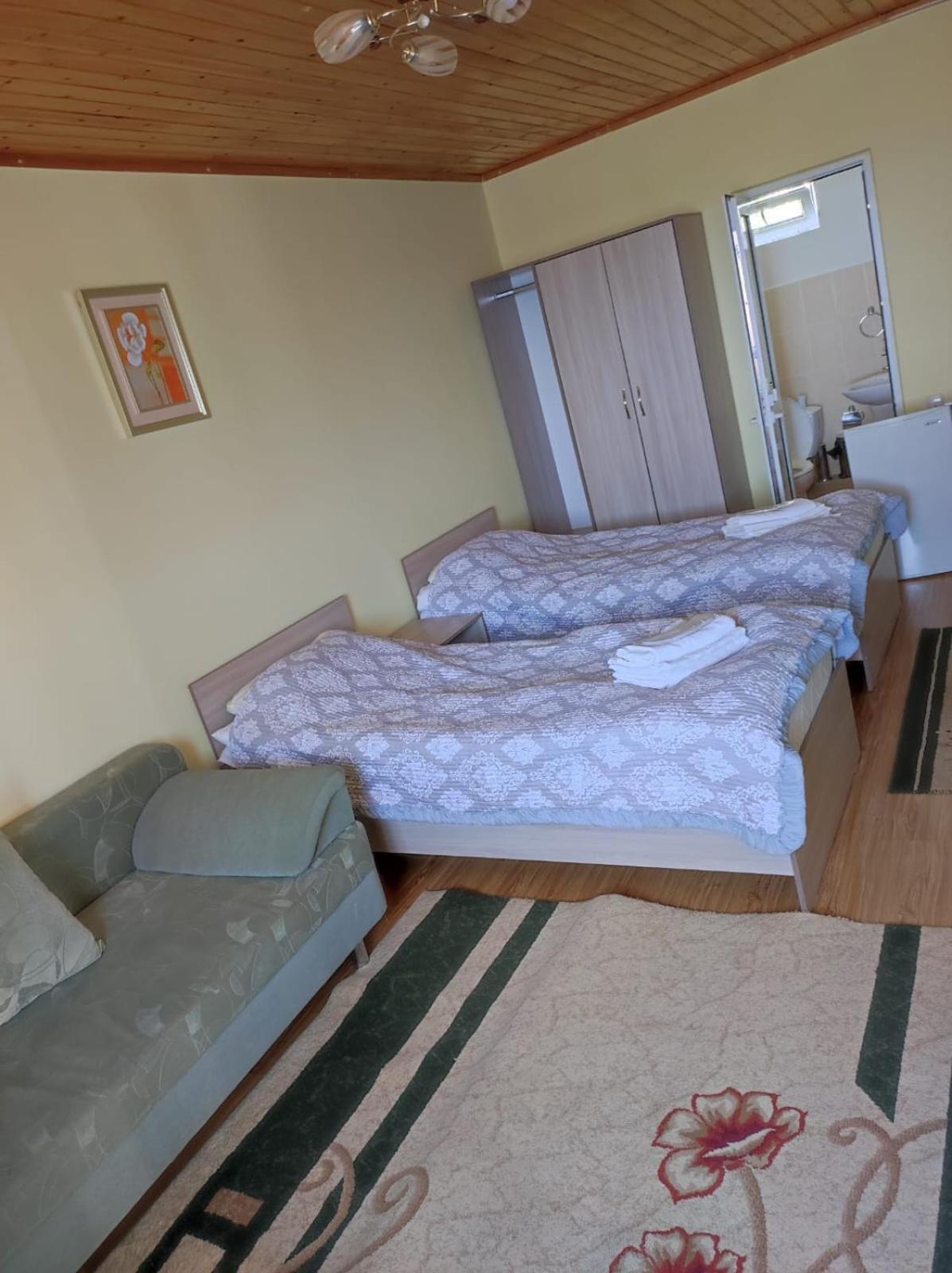 В Гостях На Иссык-Куле Hotel Чолпон-Ата Екстериор снимка